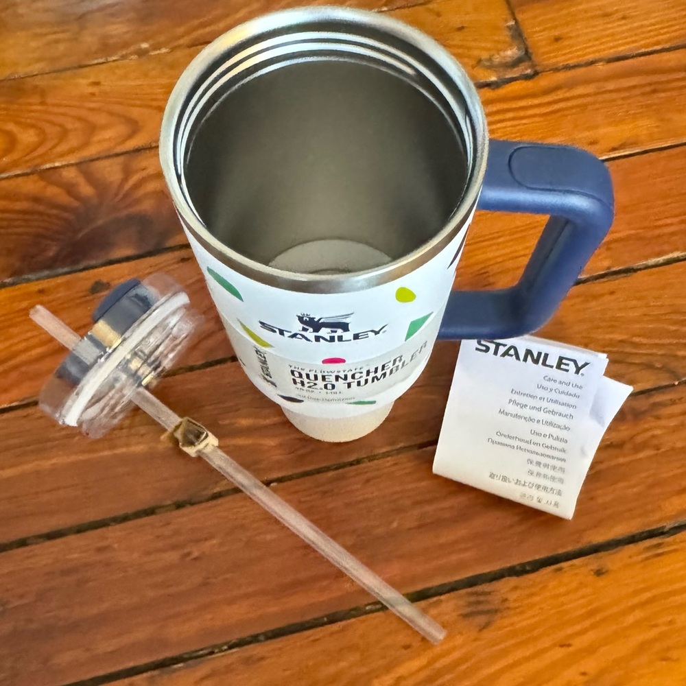 STANLEY 40oz Quencher H2.0 FlowState Tumbler Geo Shapes Target Exclusive NWT - Picture 2 of 10